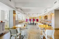 Radisson Hotel York - breakfast