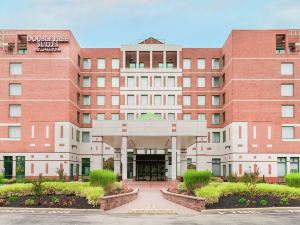 DoubleTree Suites by Hilton Philadelphia West