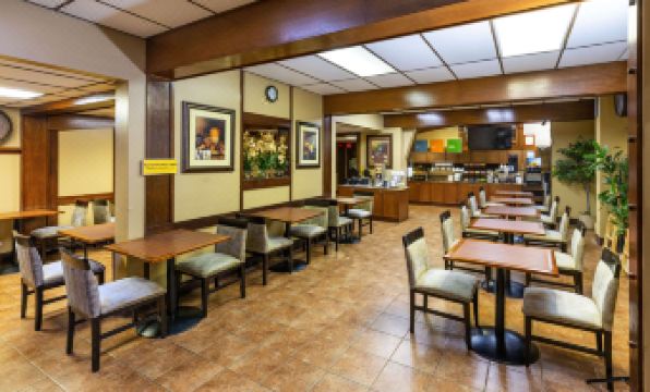 Comfort Inn & Suites