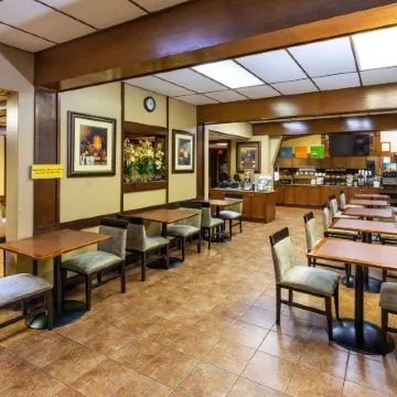 Comfort Inn & Suites