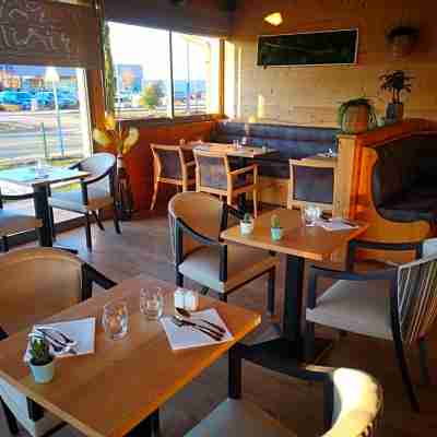 Les Suites - Konine 4 - Hotel & Bar & Restaurant Dining/Meeting Rooms