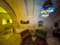 Heritage Cave Suites Hotels in Ayvali