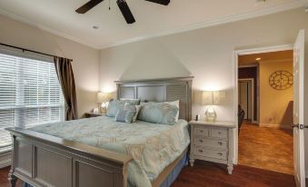 College Station Family Home: 3 Mi to Texas A & M!