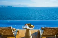 Pine Bay Holiday Resort - Private Pools