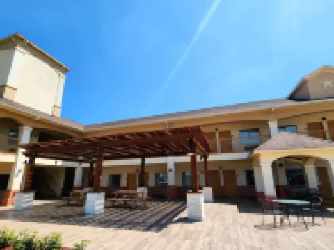 Days Inn by Wyndham Humble/Houston InterContinental Airport Hoteles en Humble