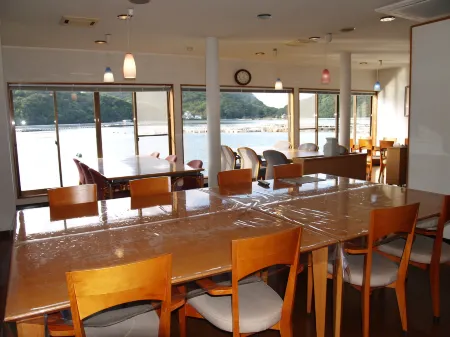 Guest House Amy Manbos Отели рядом со станцией JR Sanuki-Shirotori station