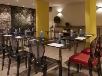 Ibis Styles Beaulieu-Sur-Mer Отели рядом с достопримечательностью «Старый порт»