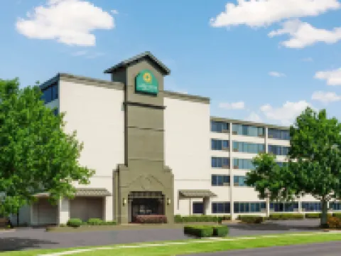 La Quinta Inn & Suites by Wyndham New Orleans Airport Hoteles en Kenner