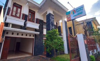 Homestay Jogja Dekat Uny Samirono by Simply Homy