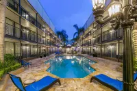 Best Western Plus Westbank Hotels in Saint Bernard