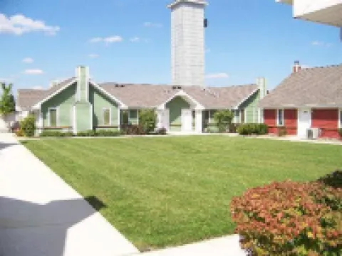 The Champagne Lodge & Luxury Suites