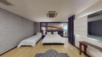 Ease Hotel Hotel in zona Land Below The Wind