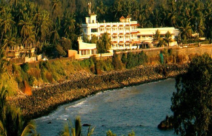 Mascot Beach Resort