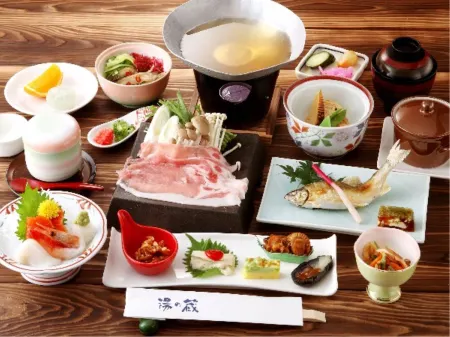 Hotel Shirakawa Yunokura Отели рядом с достопримечательностью «Мировая площадь Тобу»