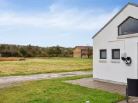 "Helemine" - 400m from the Sea