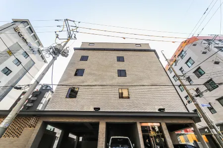 Busan Jaesong-Dong Hotel Lrui