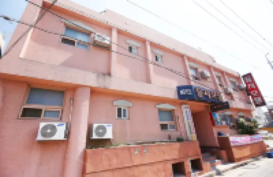 Daejeon Eunhaeng Dungji Hotels near Woosong University, Eastern Campus