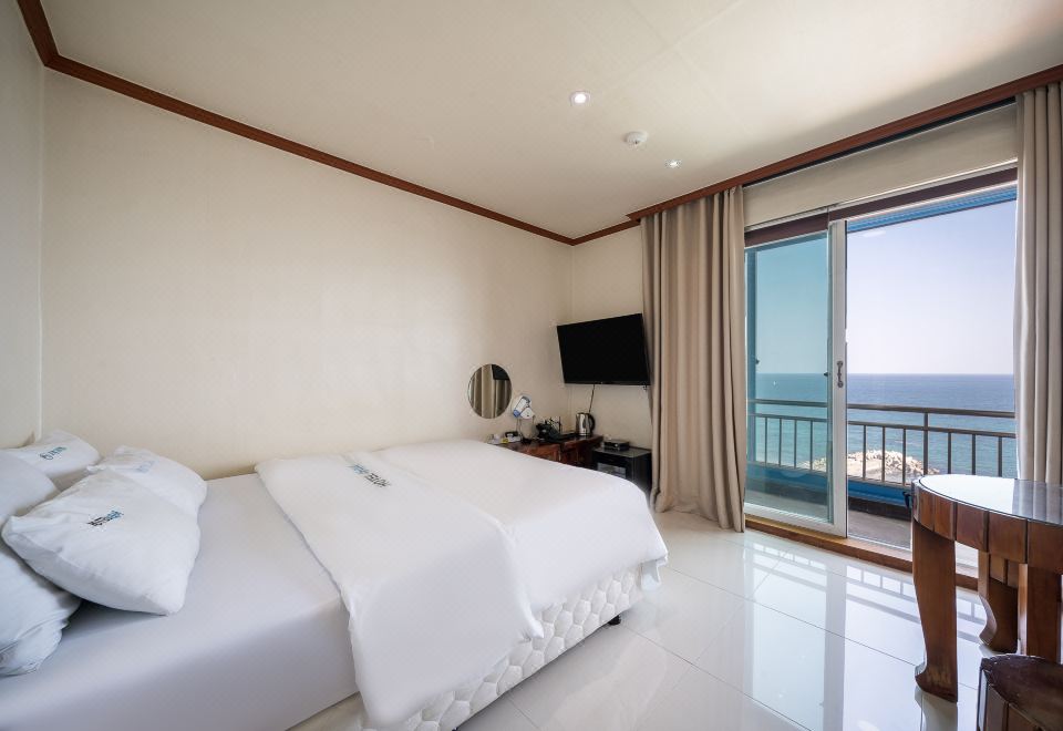 Whale Dream Hotel