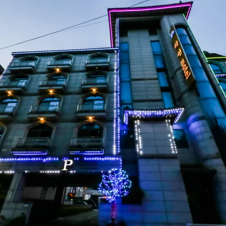 Pine Motel