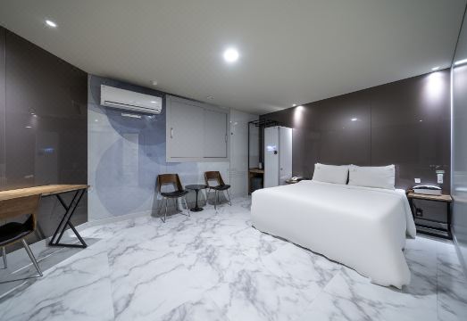 2. 일산(백석) B..