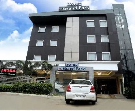 Hotel Nk Grand Park Airport Hotel Hotel berhampiran Tambaram