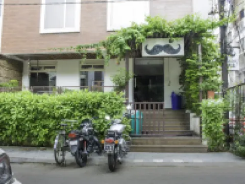 齊普爾鬍子青年旅館 齋浦爾站附近的飯店