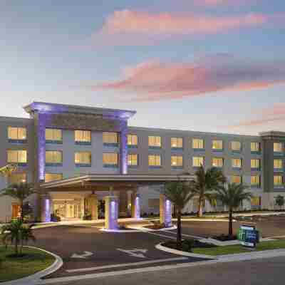 Holiday Inn Express CAPE CANAVERAL Hotel Exterior
