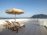 Royal Bay Hotels near Mylotopi