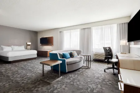 Courtyard Milwaukee Downtown