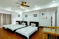 Golden Star Villa Hue Hotels in Thuy Bieu