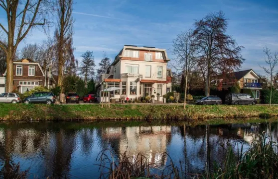 阿爾普維內酒店