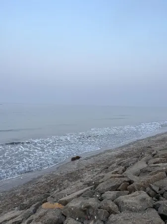 Happy Days Diveagar Отели рядом с достопримечательностью «Shrivardhan beach/समुद्र किनारा»