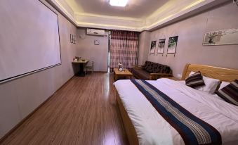 Xiaoshiguang Projection Homestay (Shangye Road)