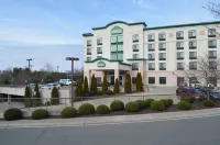 윈게이트 바이 윈덤 리치먼드 쇼트 펌프