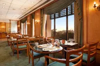 Cairo World Trade Center Hotel & Residences Các khách sạn ở Cairo