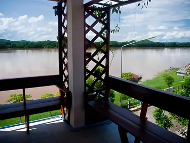 รูปภาพของบ้านริมโขง