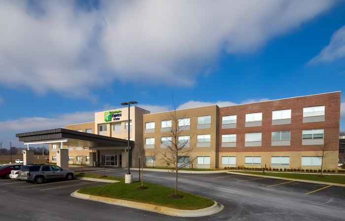 Holiday Inn Express & Suites Alpena - Downtown by IHG