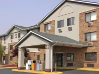 Super 8 by Wyndham Fairview Heights-St. Louis Hotels in Fairview Heights