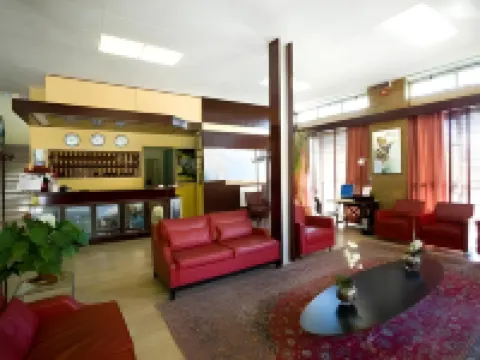 LH Hotel Arca Street Art