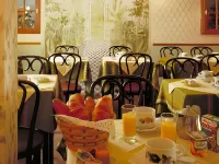 Royal Hotel Versailles - Bữa sáng