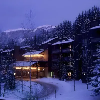 Tantalus Resort Lodge Hotels near Catskinner Chair