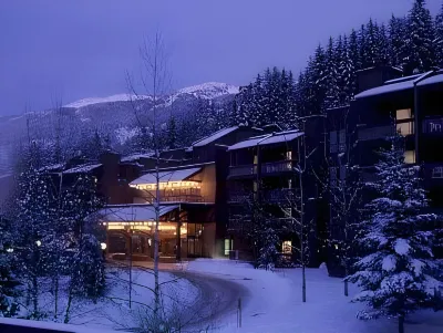 Tantalus Resort Lodge Hotel di Whistler