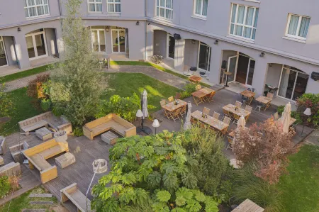 Pentahotel Paris Charles de Gaulle Отели рядом с достопримечательностью «Парк Мэри»