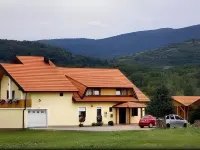 House Tina Hotels near Zvjerinjak 480 m.n.v