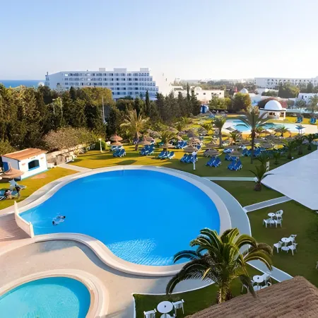 Le Zenith Hotel
