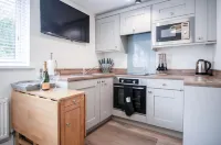 Dolphin - 2 Bedroom Apartment - Saundersfoot