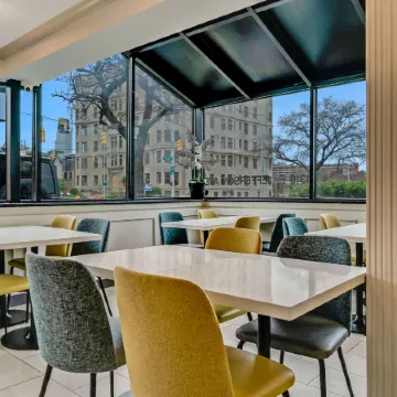 Quality Inn Detroit Downtown Отели рядом с достопримечательностью «Стадион «Форд Филд»»