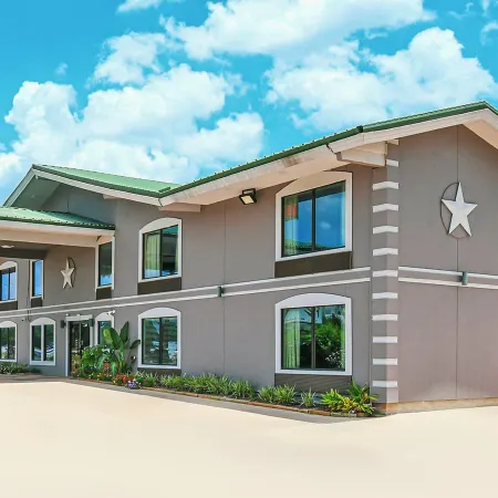 Scottish Inns & Suites Shenandoah Woodlands Mall