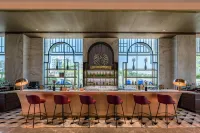 Radisson Blu Hotel & Spa, Nashik - bar