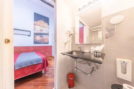 Skylight Double Room in History House Отели рядом с достопримечательностью «Casanatense Library»